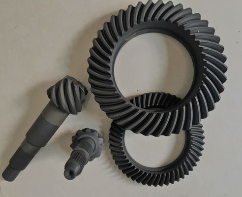 Kotak Transmisi Spiral Bevel Gear Arah Tangan Kanan Panjang Menggunakan Kehidupan