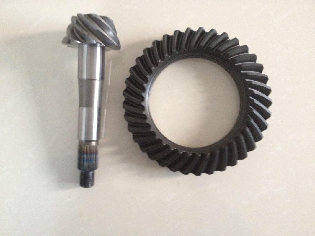 High Precision Helical Bevel Gear Nissan Ring Dan Pinion Gears Dengan Rasio 6 * 41
